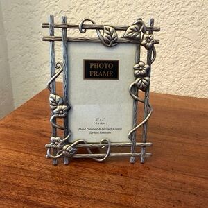 Vintage Silver Leaf and Flower Design Photo Frame, 2x3", NWOT